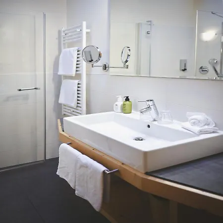 Hotel Wiesenhof Gardenresort 4*